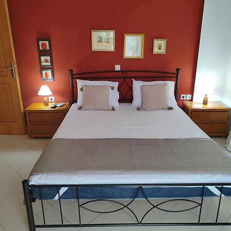 Klio'S Apartment ลาวริออน ภายนอก รูปภาพ